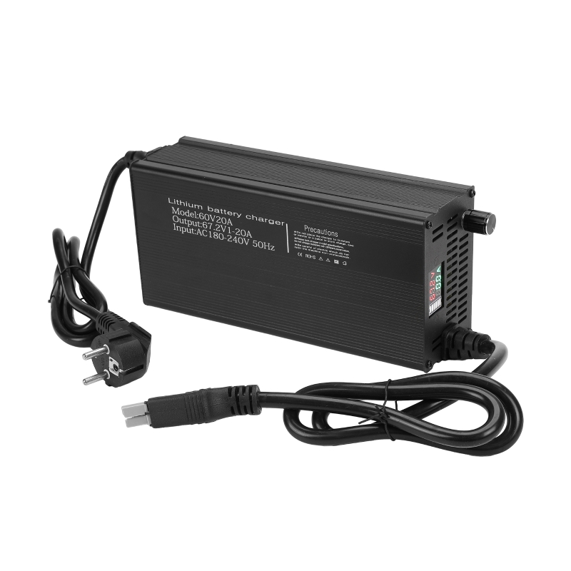 Caricabatterie al litio Corren - 84V 20A Smart Charger recensione e prezzo